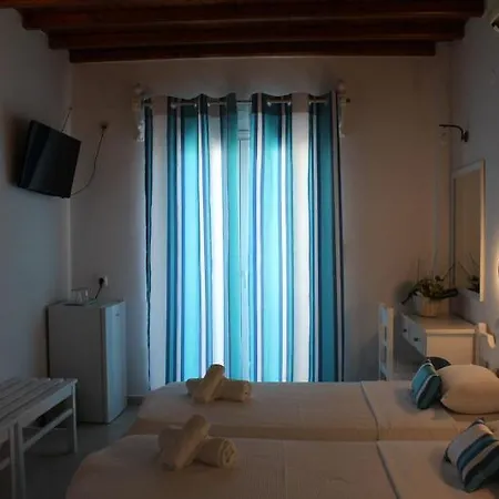 Πανσιόν Stelios View 3*